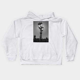 Lamppost in black and white Kids Hoodie